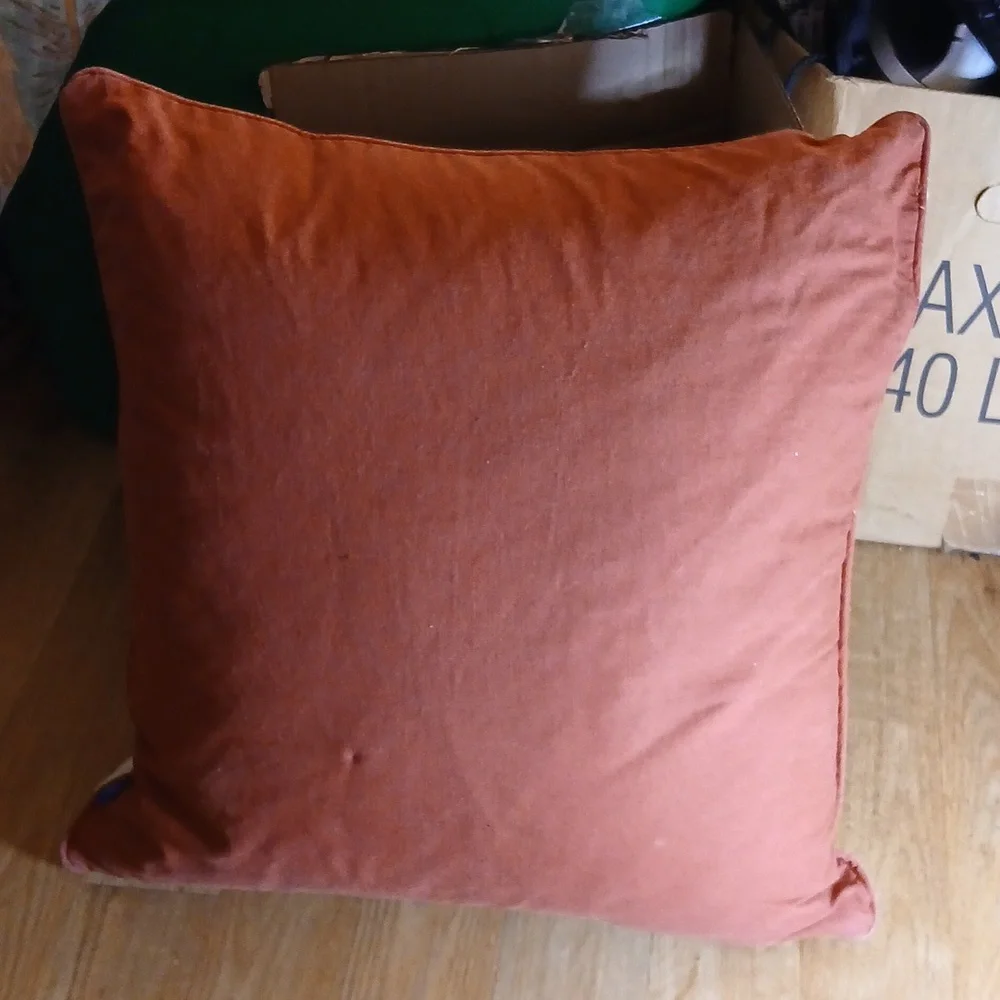 Humane Society Large Christmas Puppy And Stockings Pillow 17x17